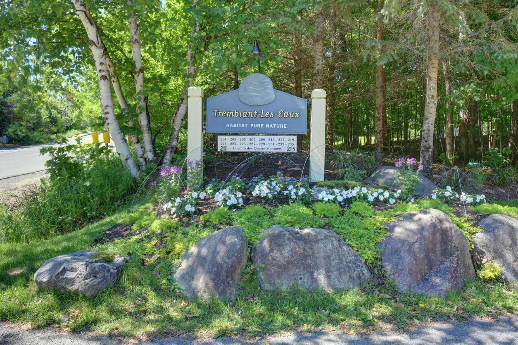 Tremblant Prestige - Les Eaux 207-2 Apartment มงต์-ทร็องบล็องต์ ภายนอก รูปภาพ
